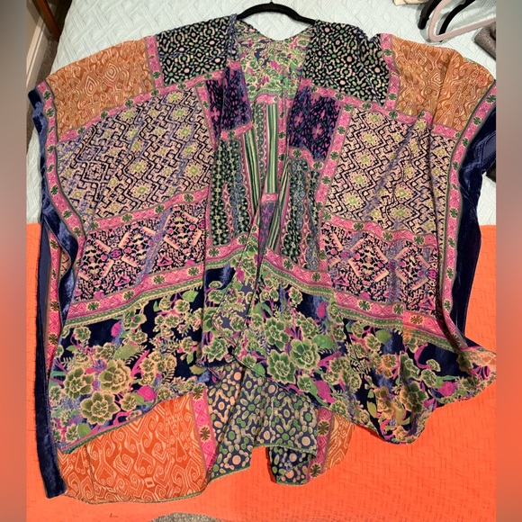 Boho Bliss Burnout Velvet Kimono - Picture 9 of 9